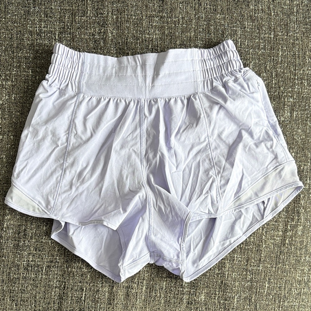 Lululemon Hotty Hot High-Rise Lined Short 2.5" in Lilac Smoke Size 4
